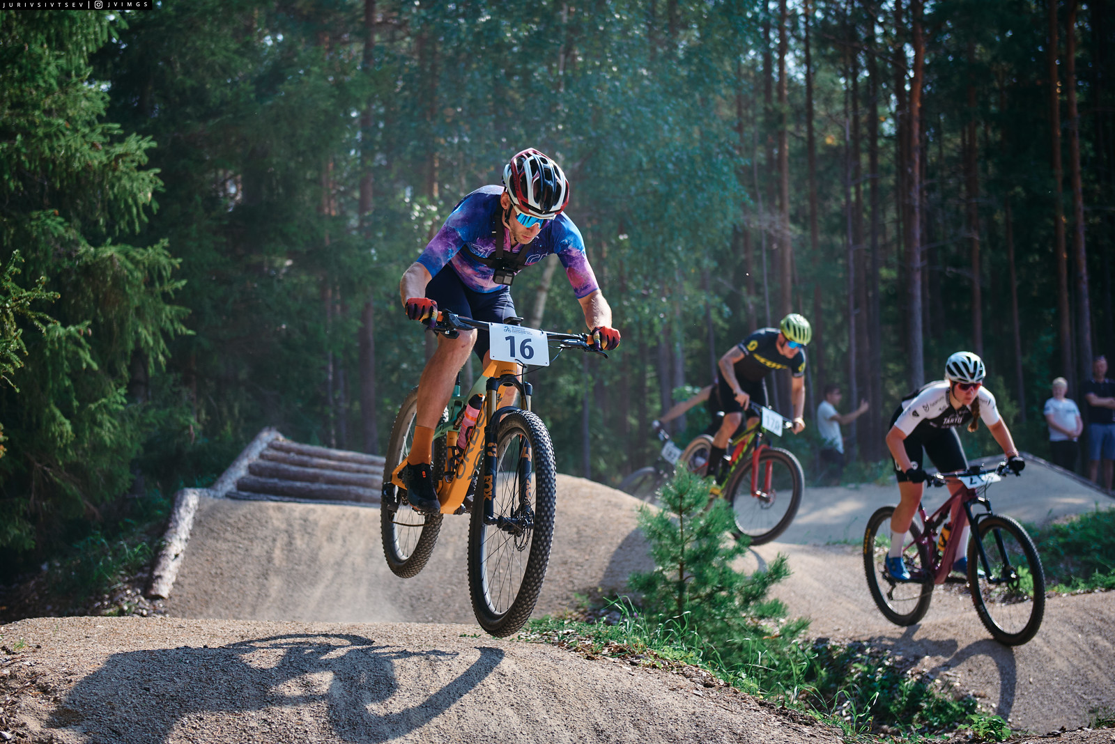 Ühistreeningud. Kogupere spordiklubi. Sportlove